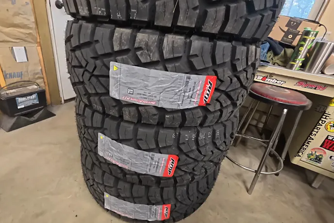 35-inch AMP tires