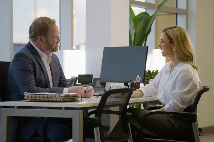 Iliza Shlesinger Deal-ership