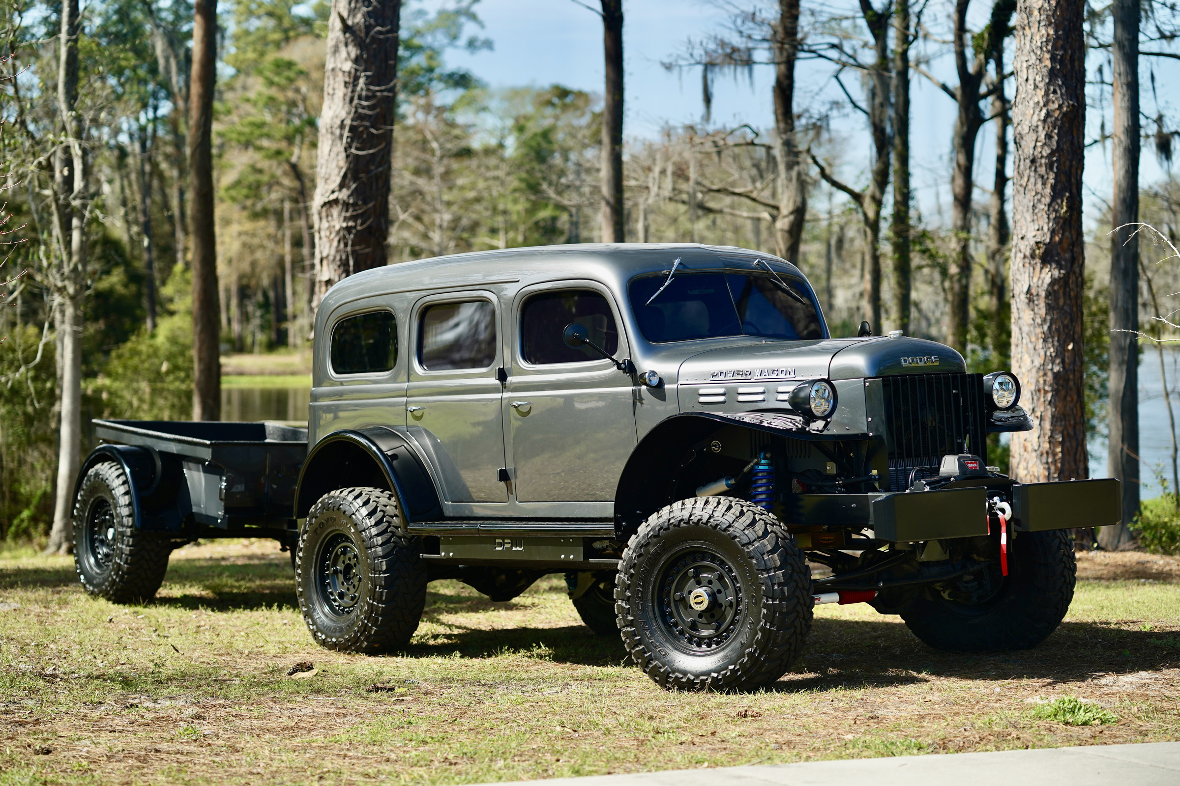 499,995 Dollarlıq Hellcat Mühərrikli WC-53: Vintage Dodge Görünüşündə 717 Bəyğücü