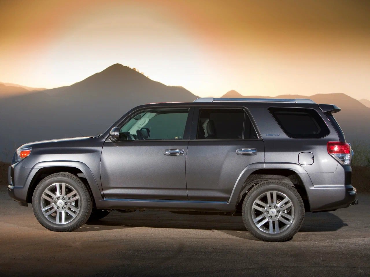 Toyota 4Runner V — 2