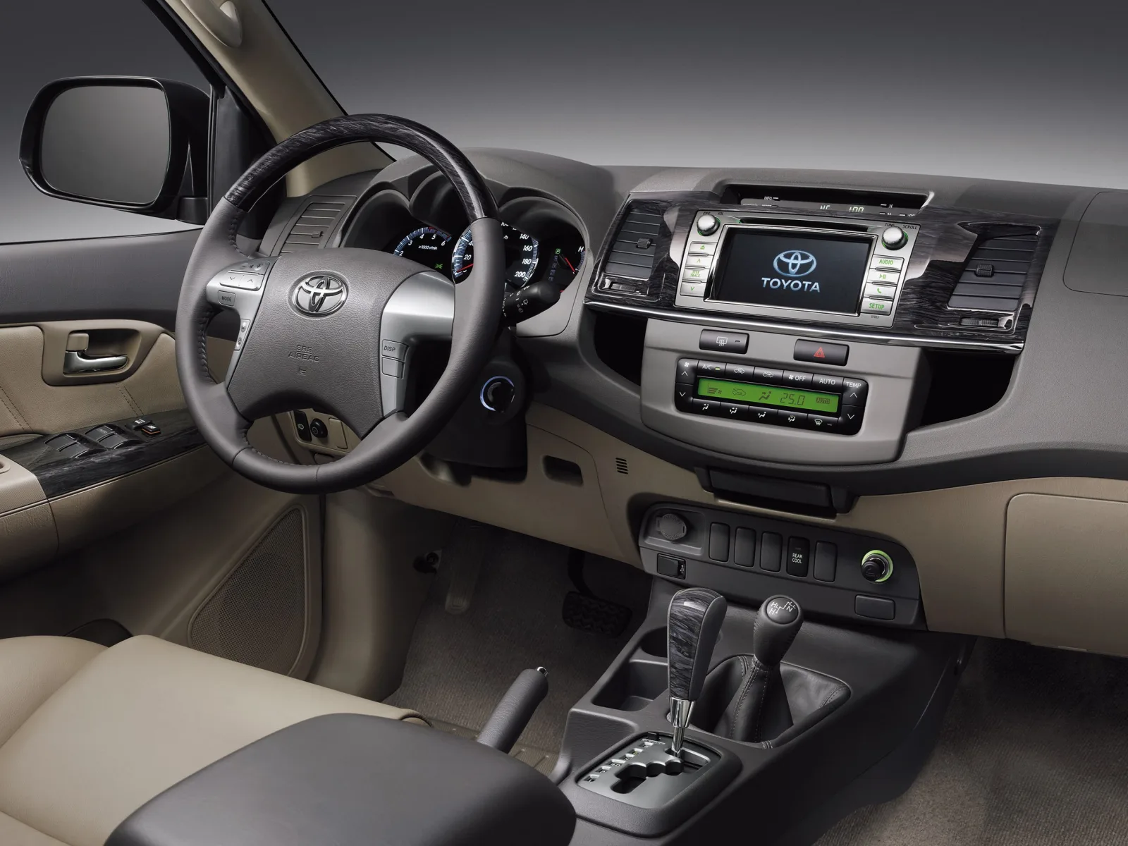 Toyota Fortuner I Restyling 2 — 5