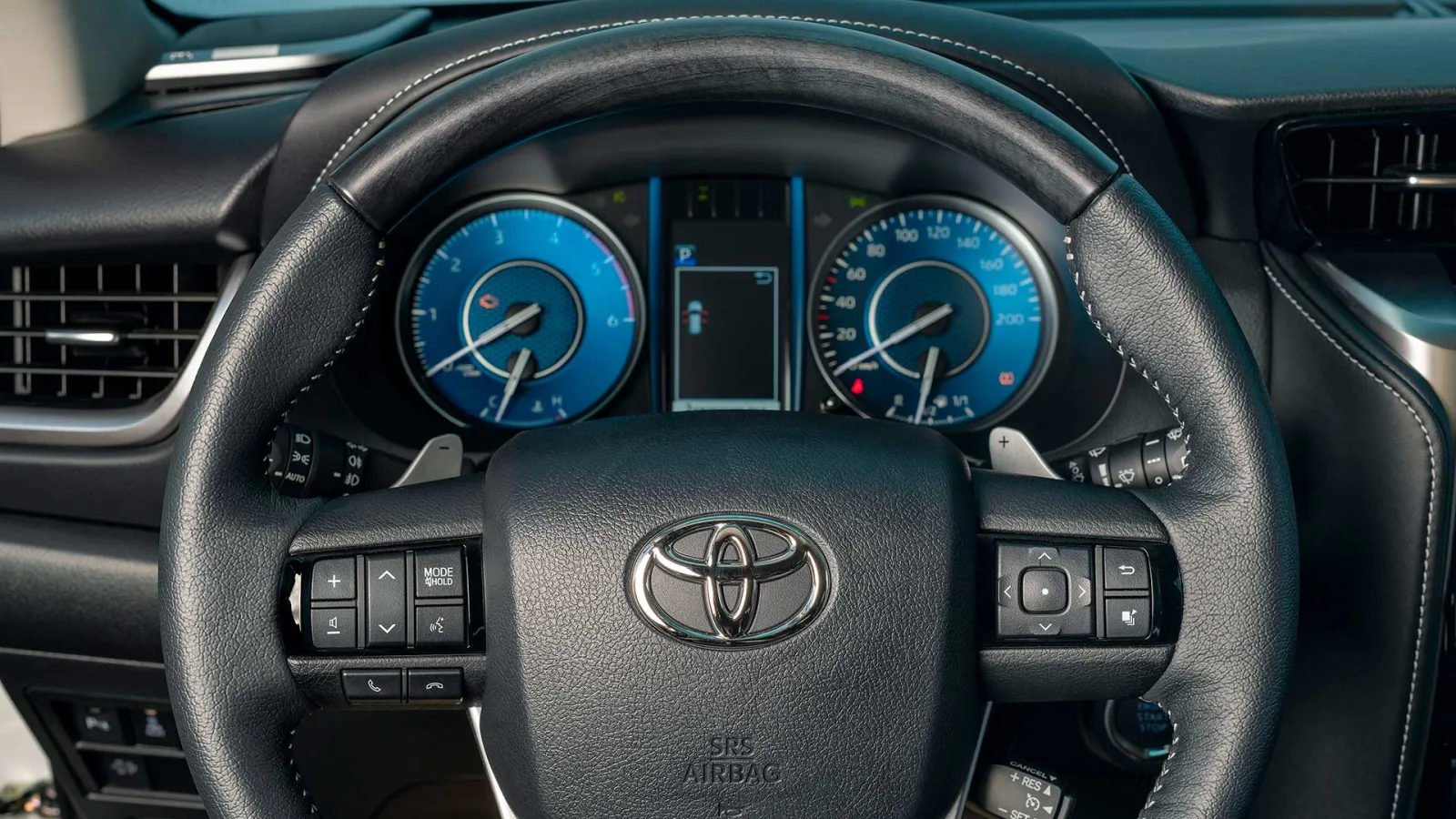 Toyota Fortuner II Restyling — 6