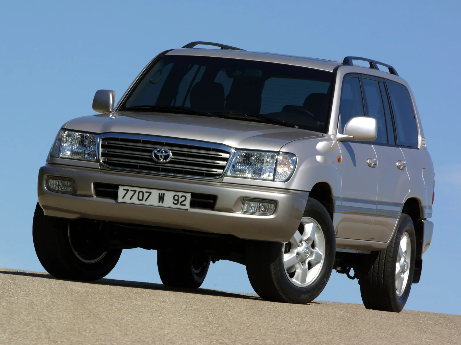 Toyota Land Cruiser 100 Series Restyling (J100) — 3