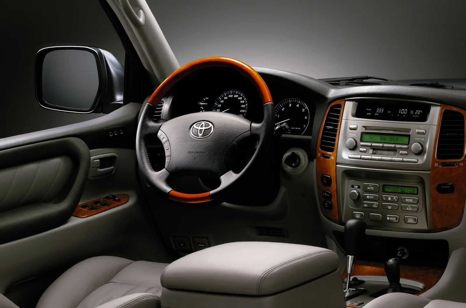 Toyota Land Cruiser 100 Series Restyling 2 (J100) — 7