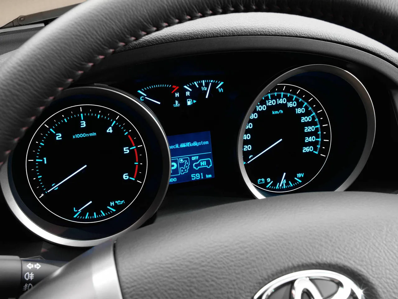 Toyota Land Cruiser 200 Series (J200) — 8