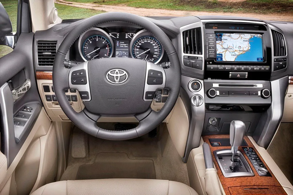 Toyota Land Cruiser 200 Series Restyling (J200) — 6