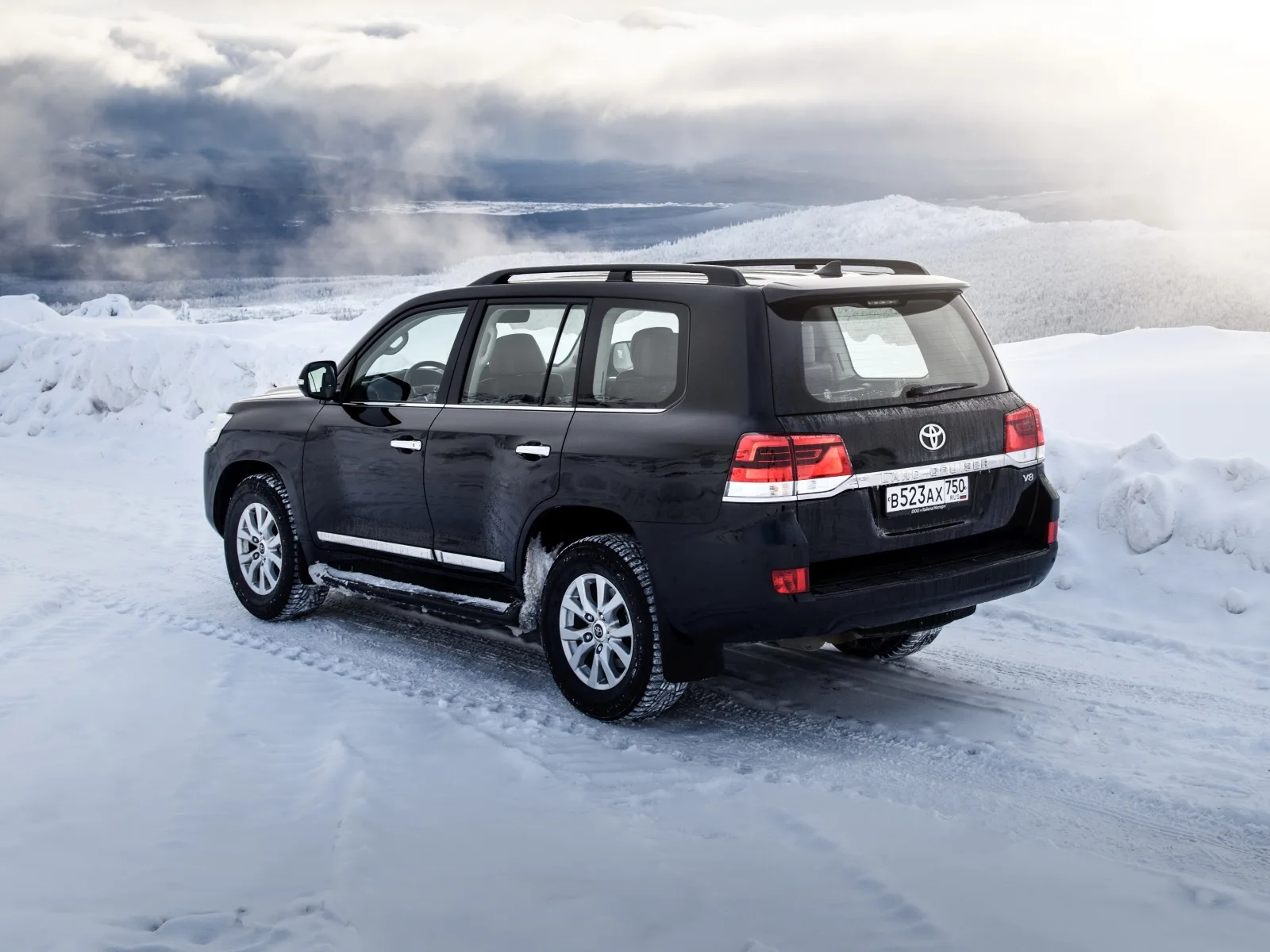 Toyota Land Cruiser 200 Series Restyling 2 (J200) — 5