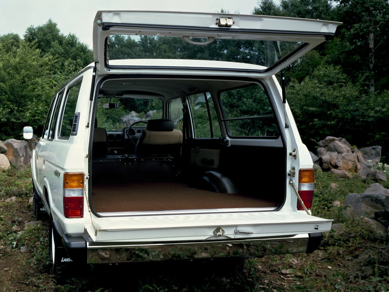 Toyota Land Cruiser 60 Series (J60) — 7