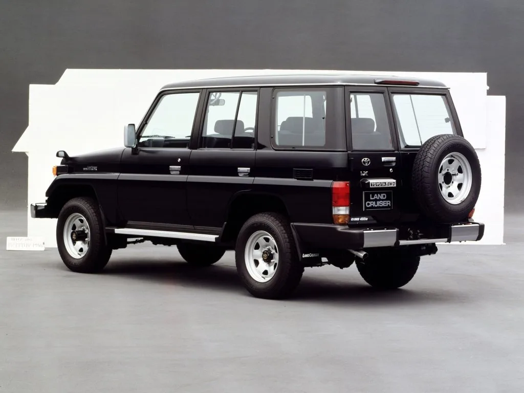 Toyota Land Cruiser 70 Series (J70) — 4