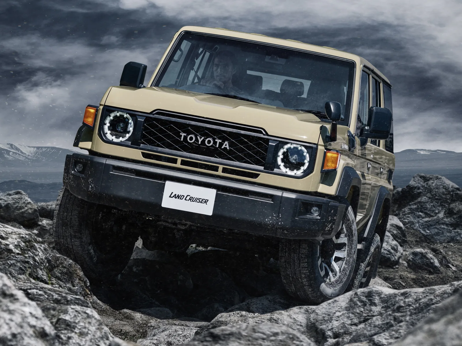 Toyota Land Cruiser 70 Series Restyling 2 (J70) — 3
