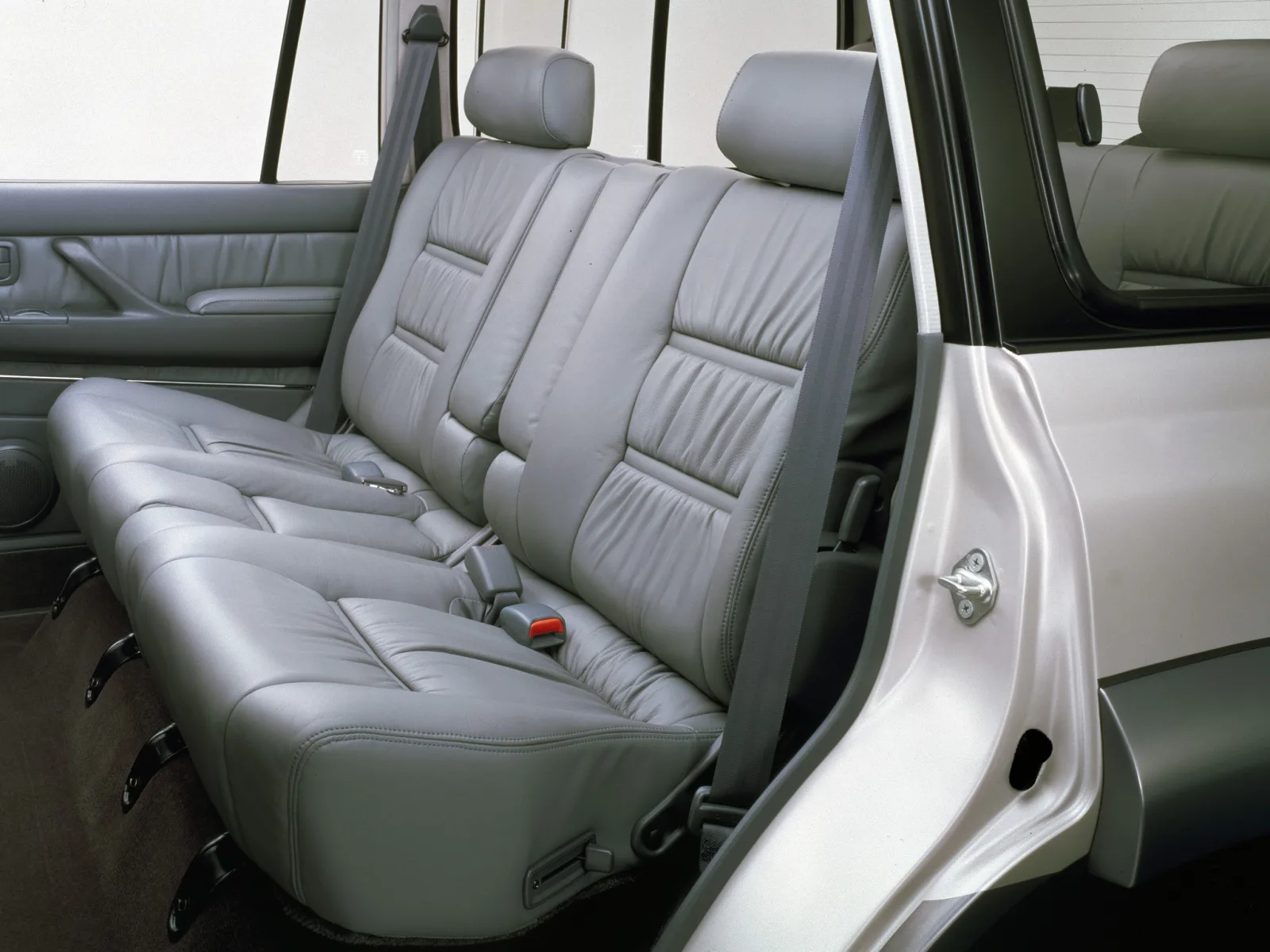 Toyota Land Cruiser 80 Series Restyling (J80) — 8