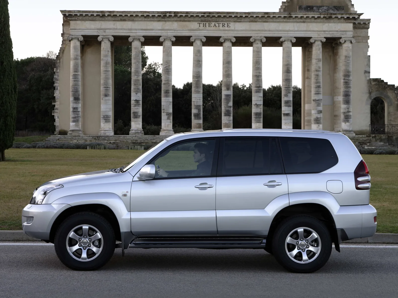 Toyota Land Cruiser Prado 120 Series (J120) — 2