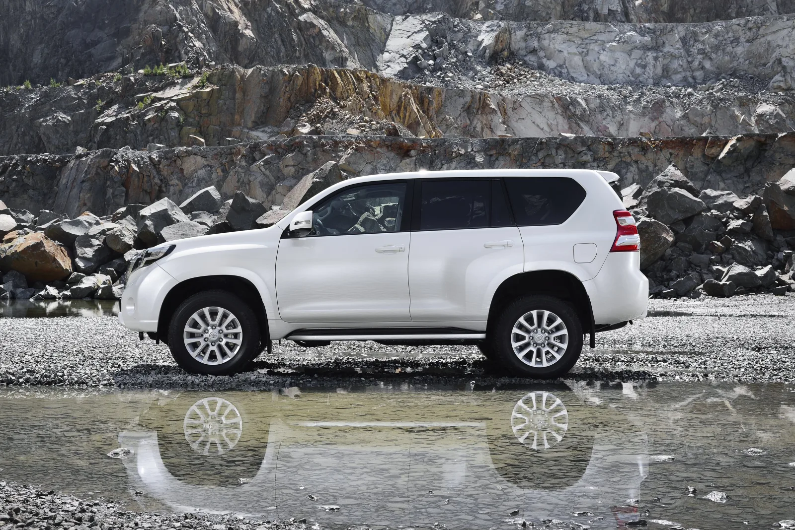 Toyota Land Cruiser Prado 150 Series Restyling (J150) — 2