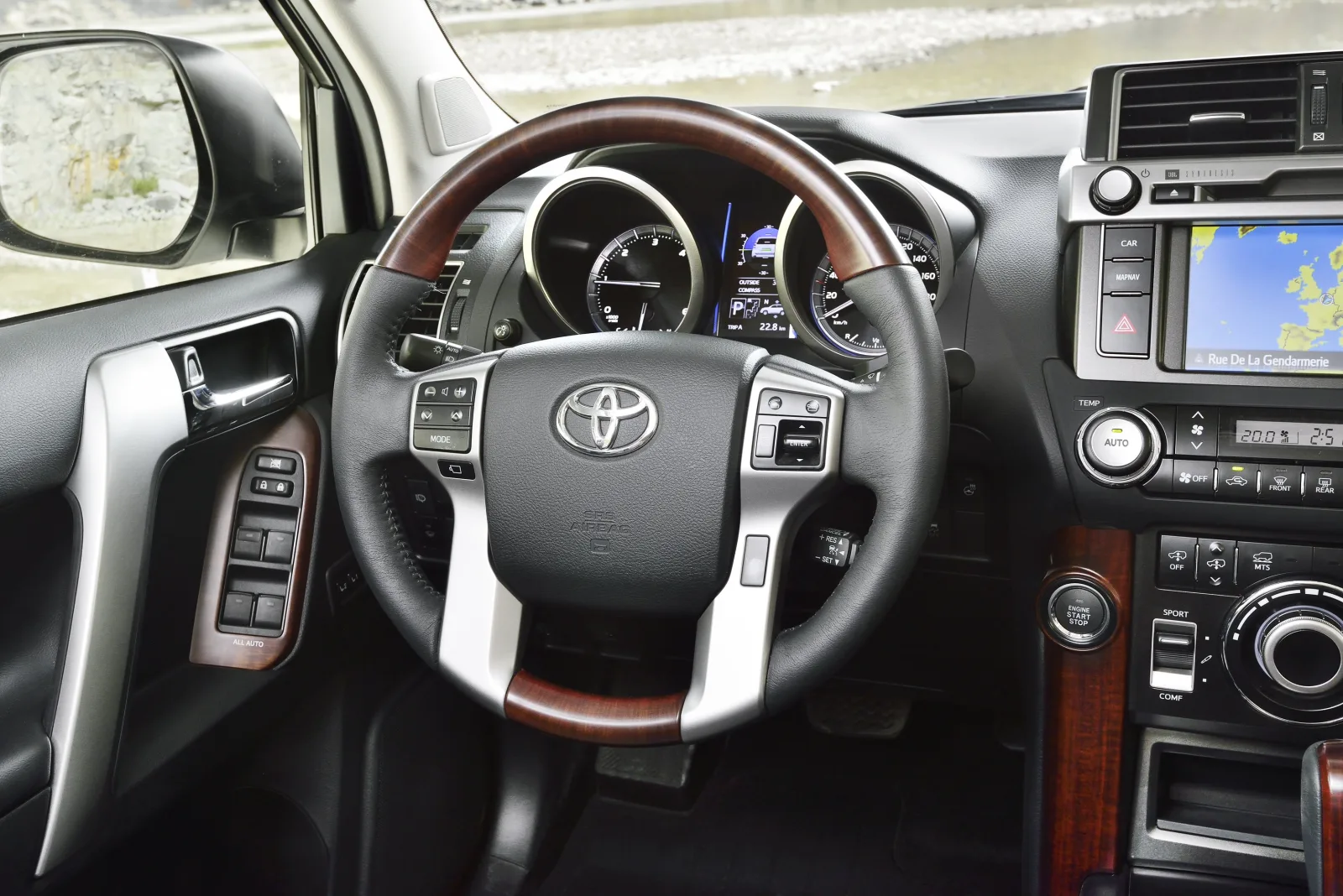 Toyota Land Cruiser Prado 150 Series Restyling (J150) — 9