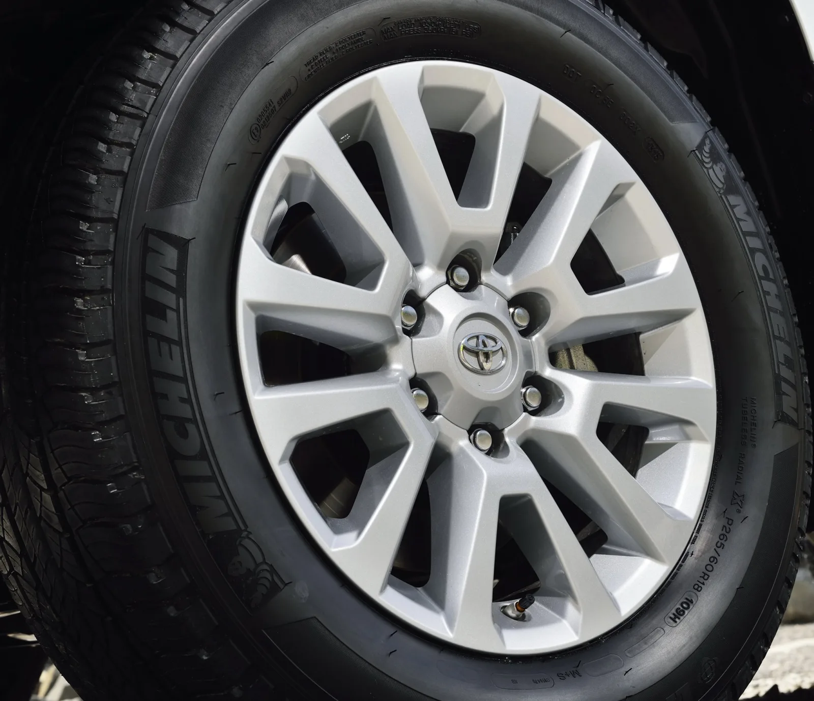 Toyota Land Cruiser Prado 150 Series Restyling (J150) — 19