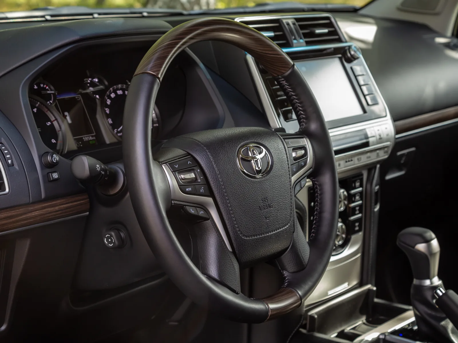 Toyota Land Cruiser Prado 150 Series Restyling 2 (J150) — 26