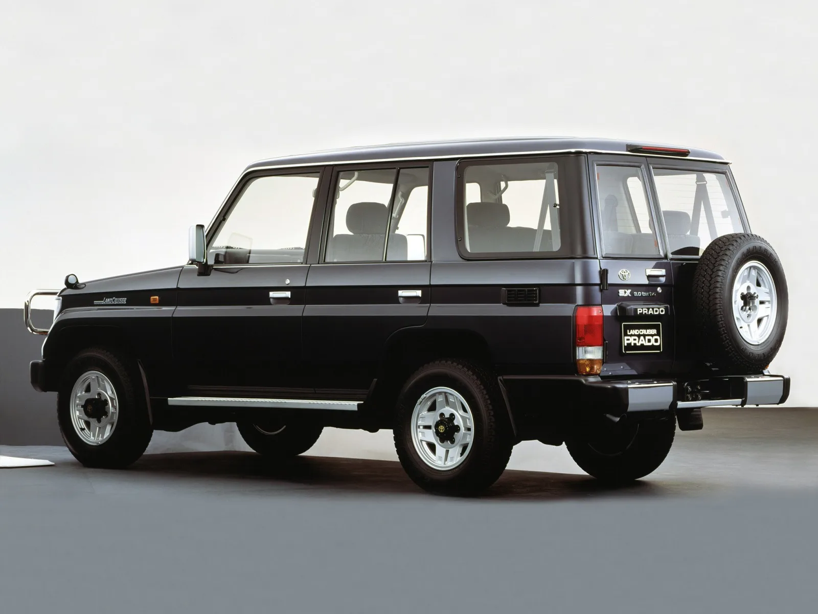 Toyota Land Cruiser Prado 70 Series (J70) — 4