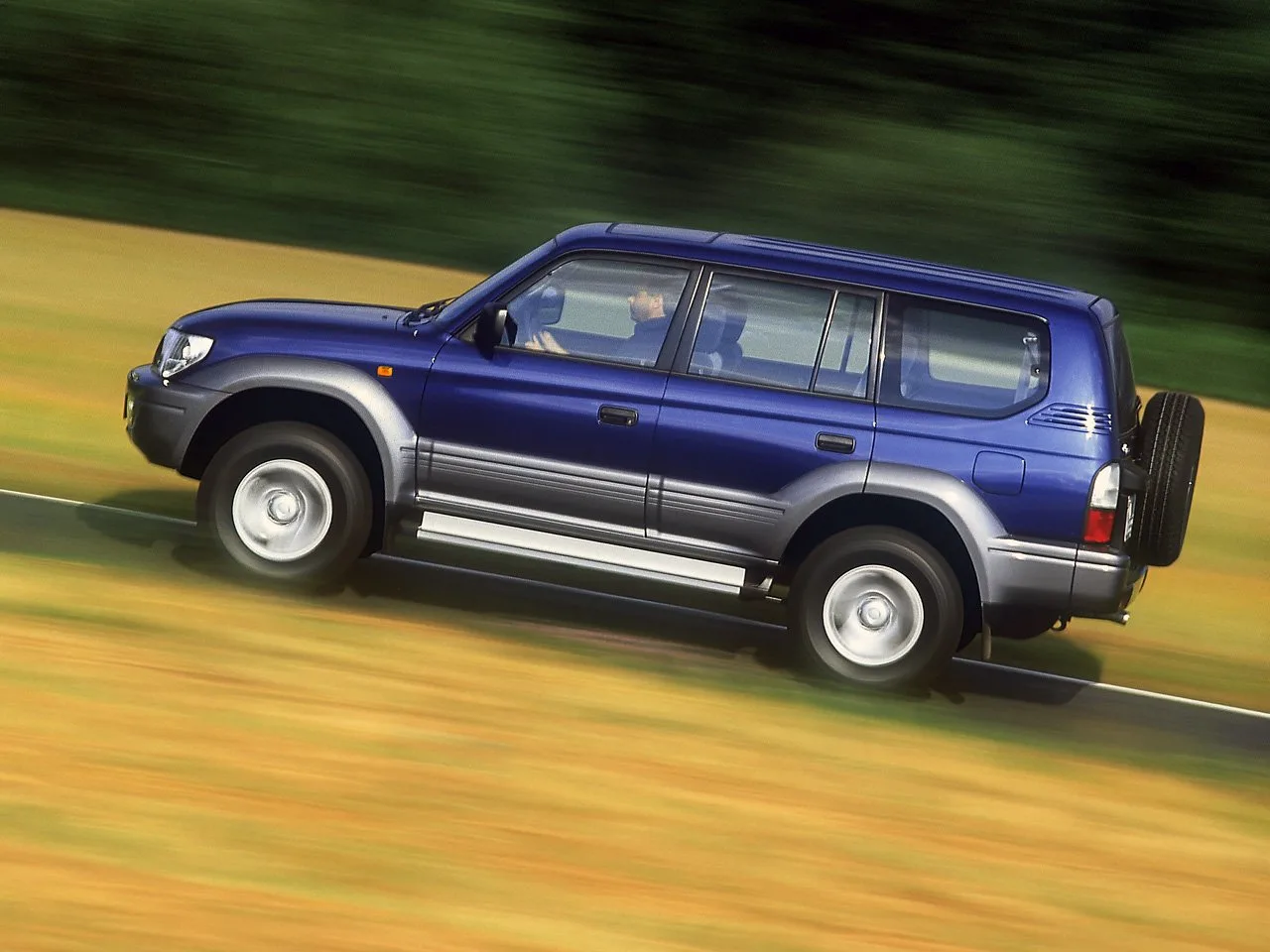 Toyota Land Cruiser Prado 90 Series (J90) — 2