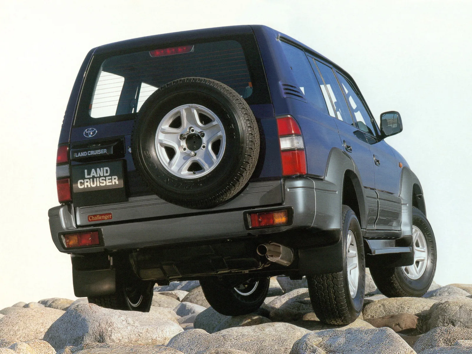 Toyota Land Cruiser Prado 90 Series (J90) — 4