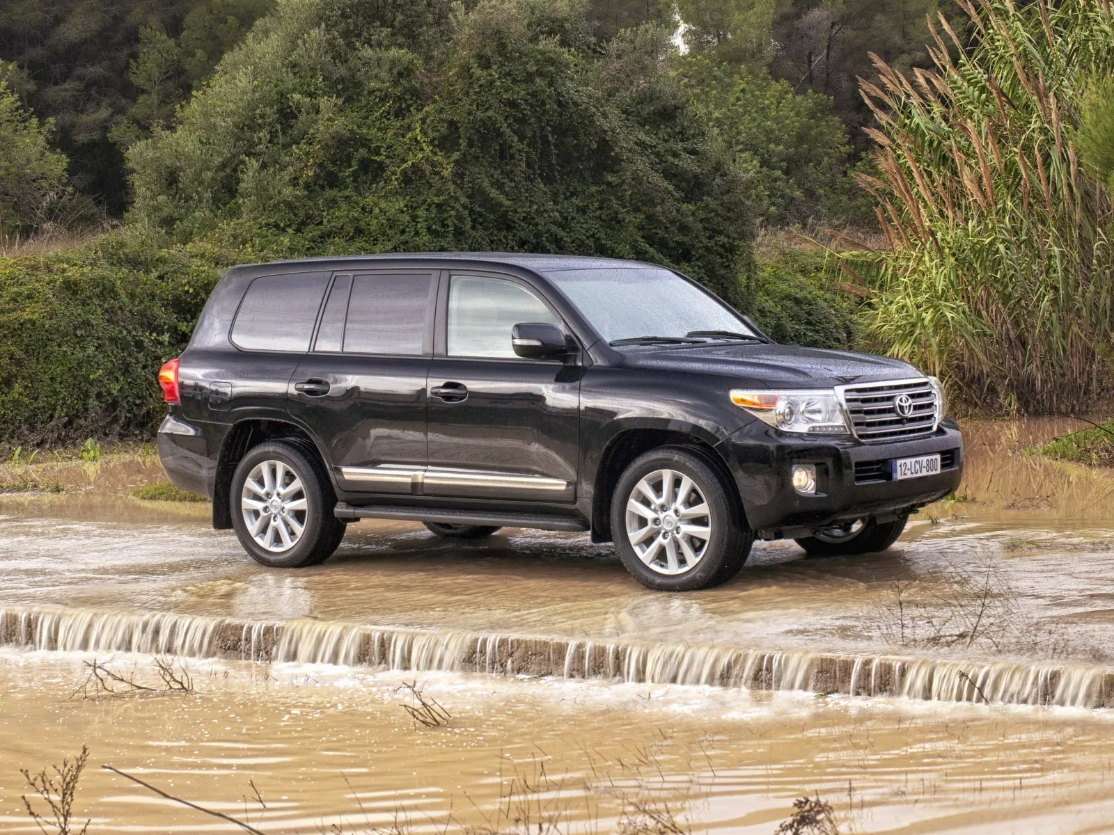 Toyota Land Cruiser 200 Series Restyling (J200)