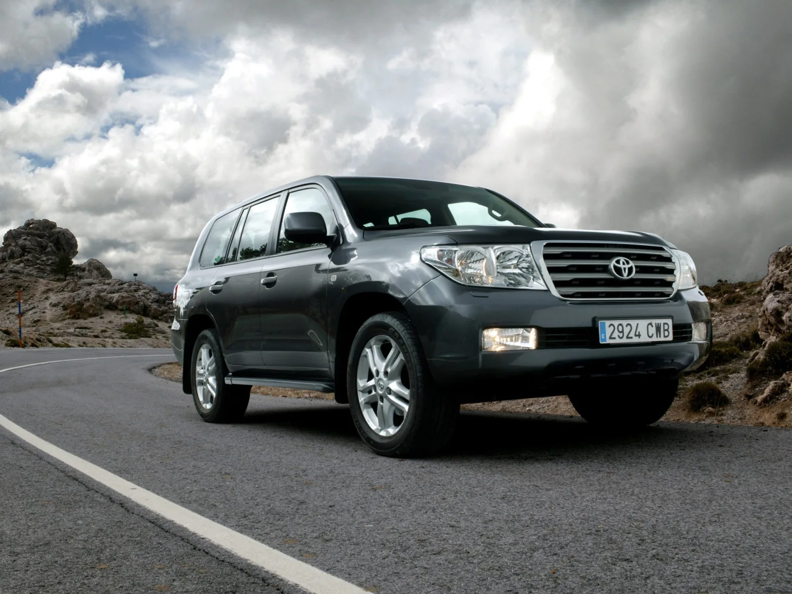Toyota Land Cruiser 200 Series (J200)