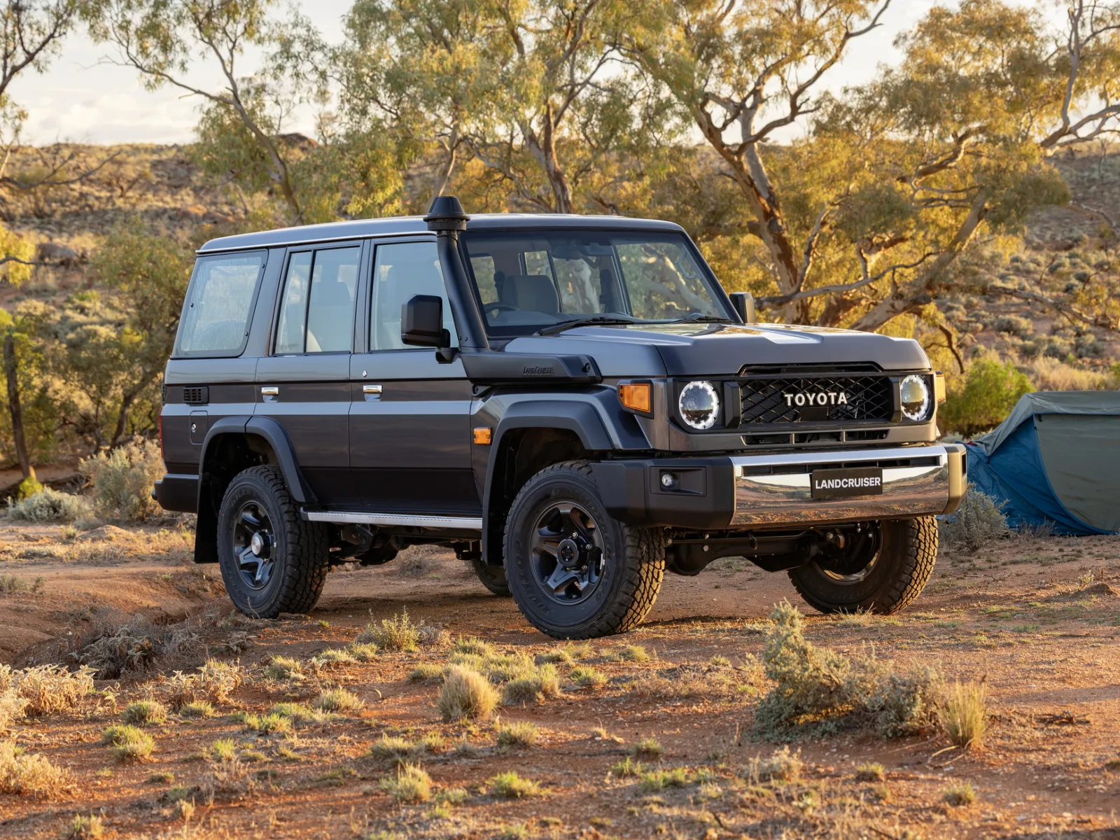 Toyota Land Cruiser 70 Series Restyling 2 (J70)