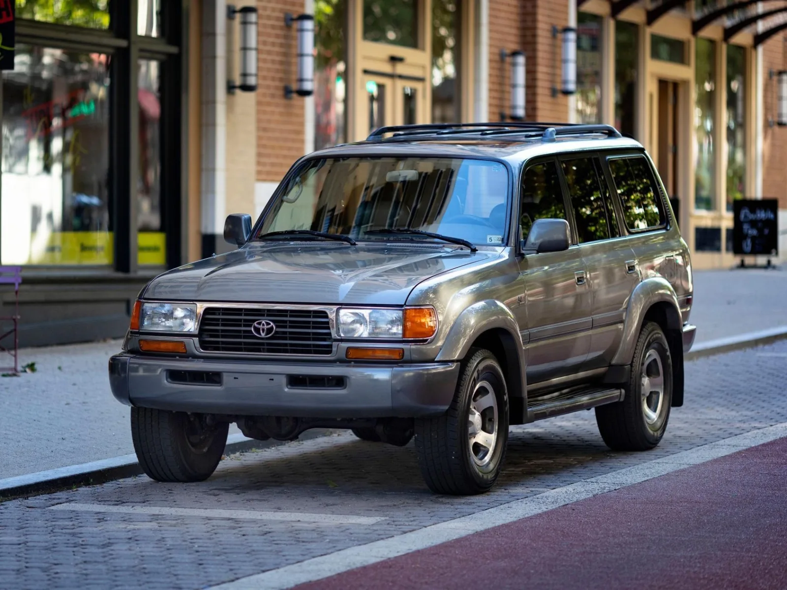 Toyota Land Cruiser 80 Series Restyling (J80)